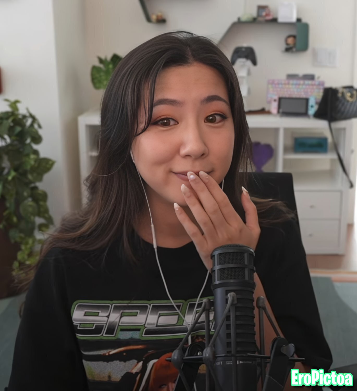 Fuslie [11] photo featuring natural - Part 6