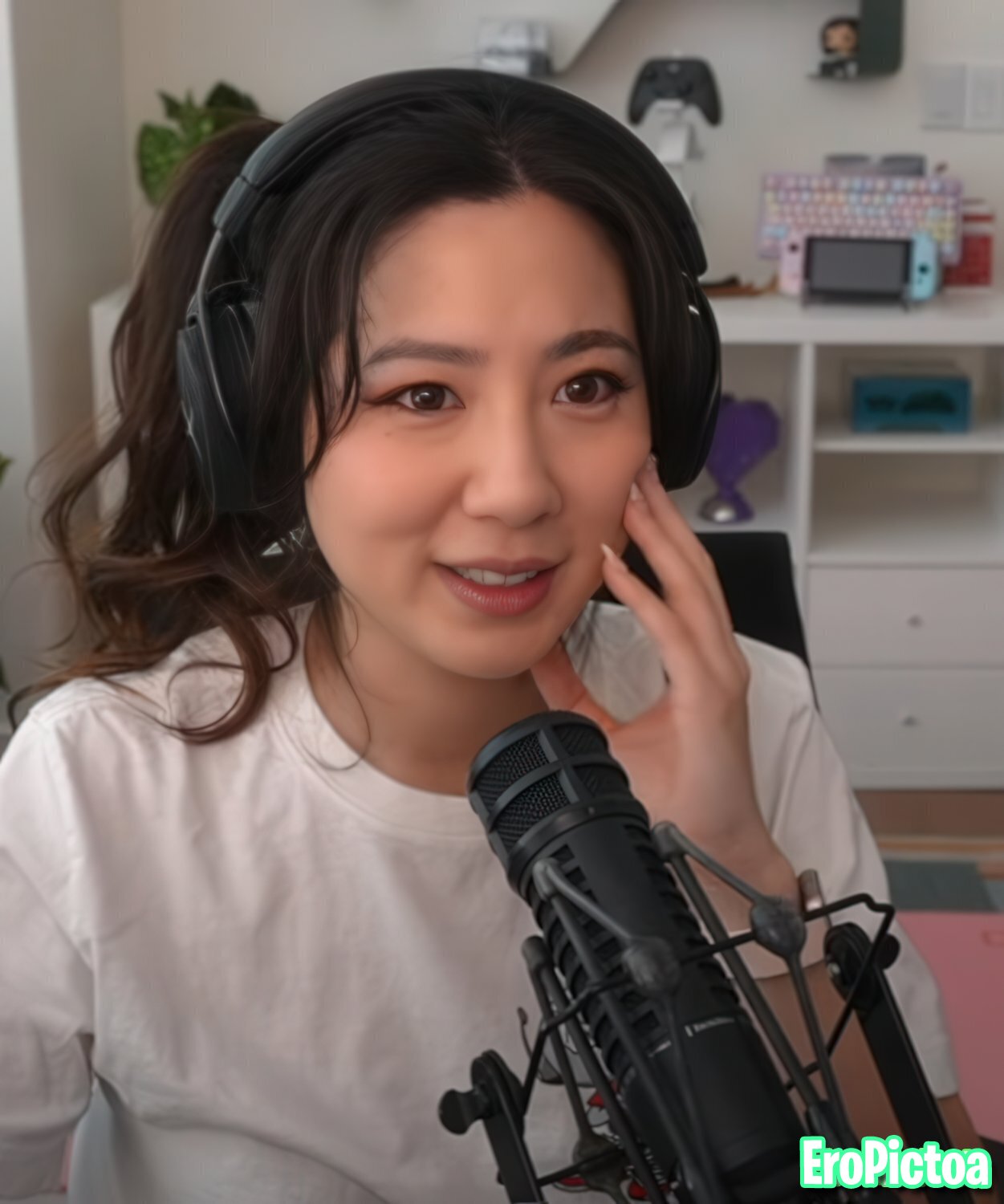 Fuslie [11] photo featuring american - Part 43