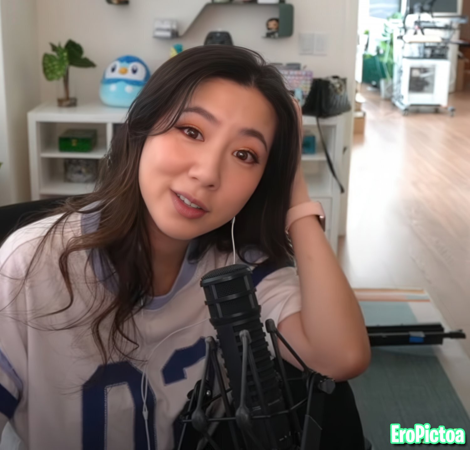 Fuslie [11] photo featuring PRK69420 - Part 48