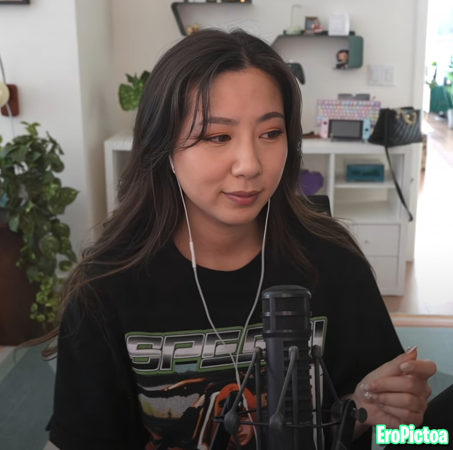 Fuslie [11] photo featuring natural - Part 54