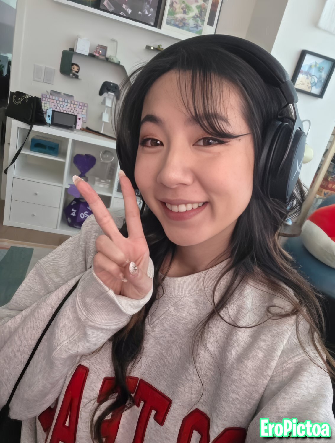 Fuslie [11] photo featuring twitch - Part 62