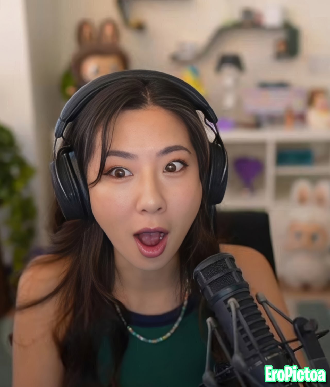 Fuslie [15] photo featuring asian - Part 43