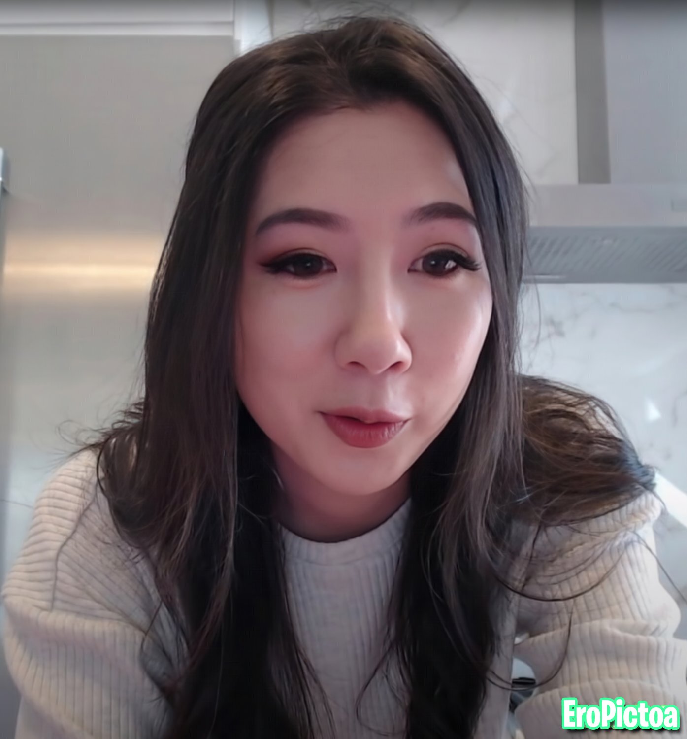 Fuslie [10] photo featuring twitch streamer - Part 31