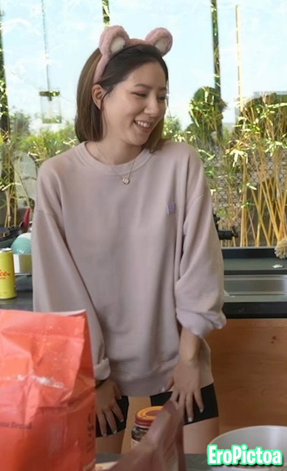 Fuslie [10] photo featuring petite - Part 70