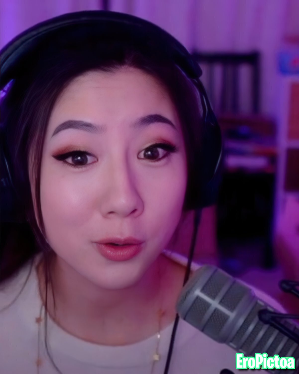 Fuslie [10] photo featuring long hair - Part 9