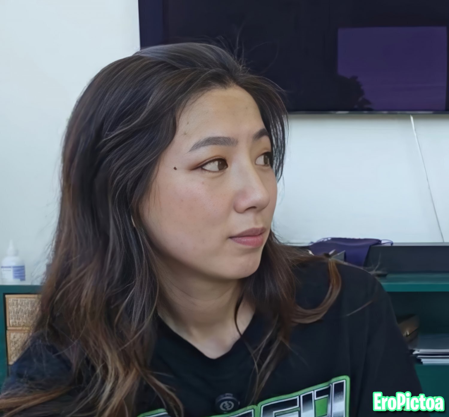 Fuslie [14] photo featuring PRK69420