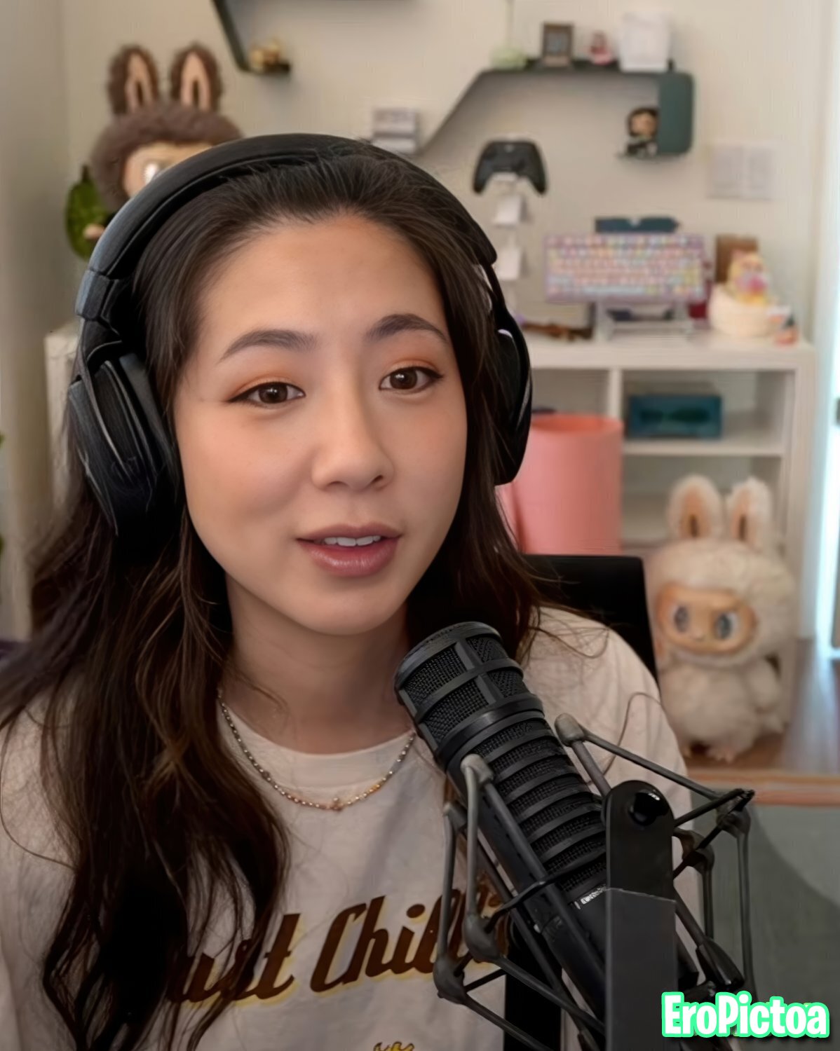 Fuslie [14] photo featuring long hair