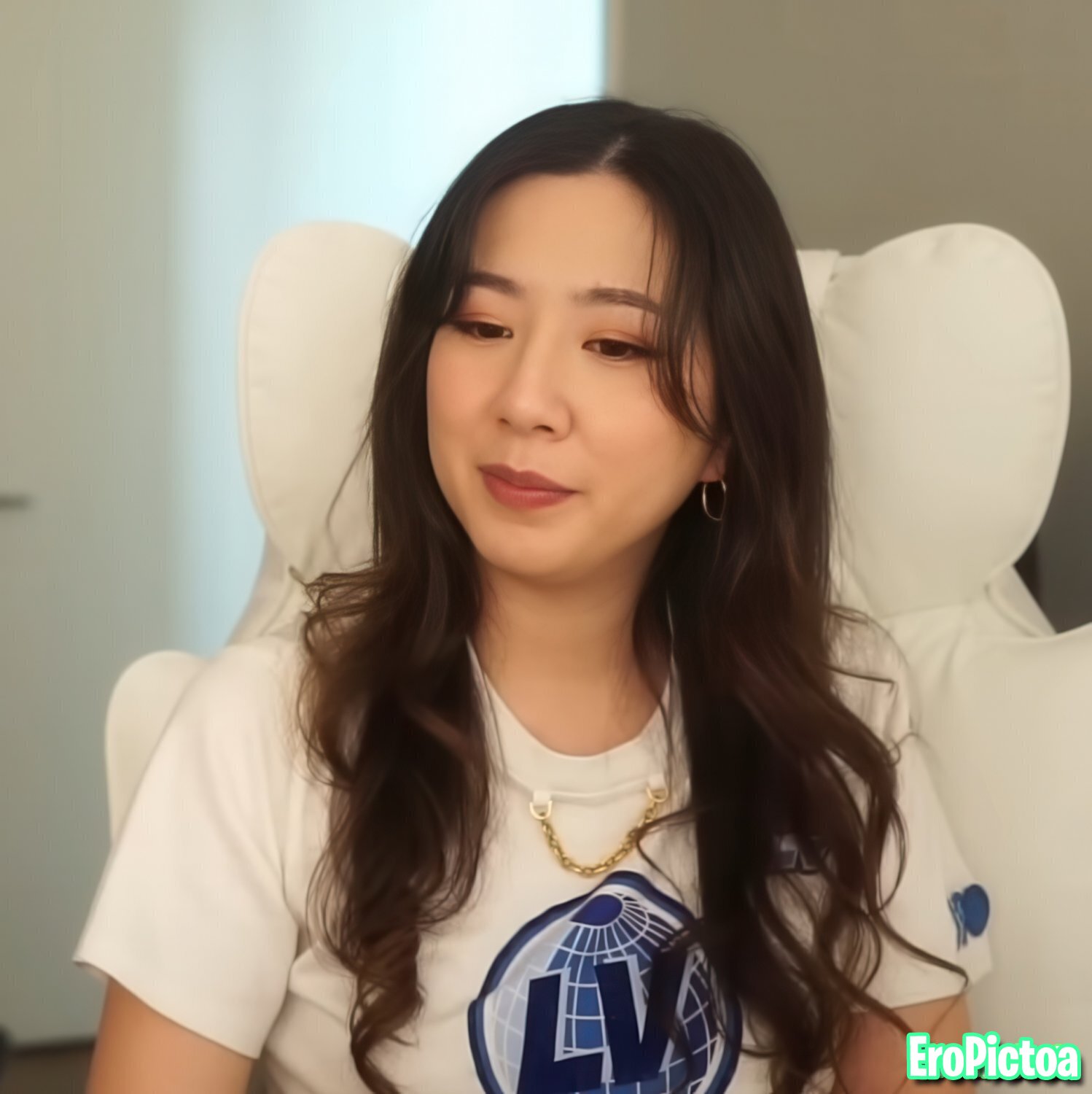 Fuslie [6] photo featuring perky - Part 26