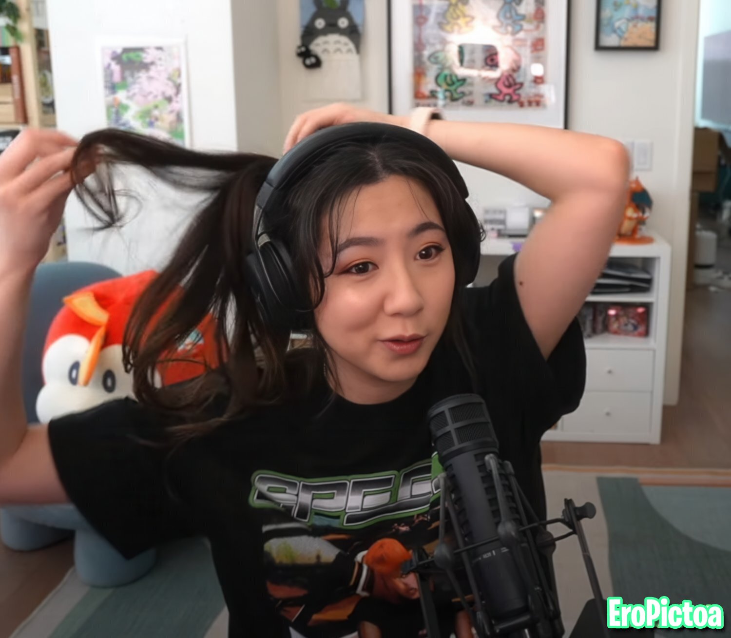 Fuslie [6] photo featuring twitch - Part 48