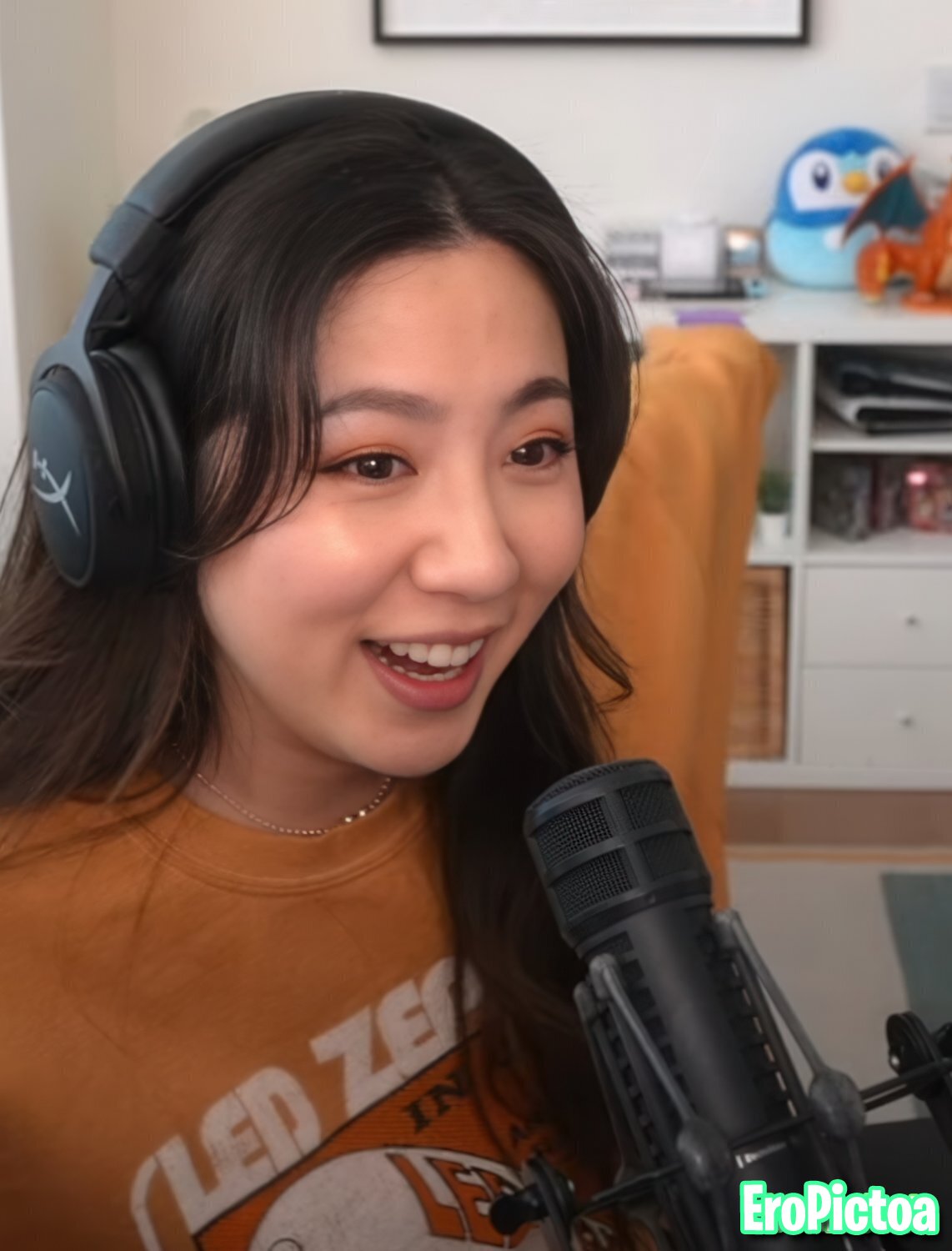 Fuslie [6] photo featuring twitch streamer - Part 63