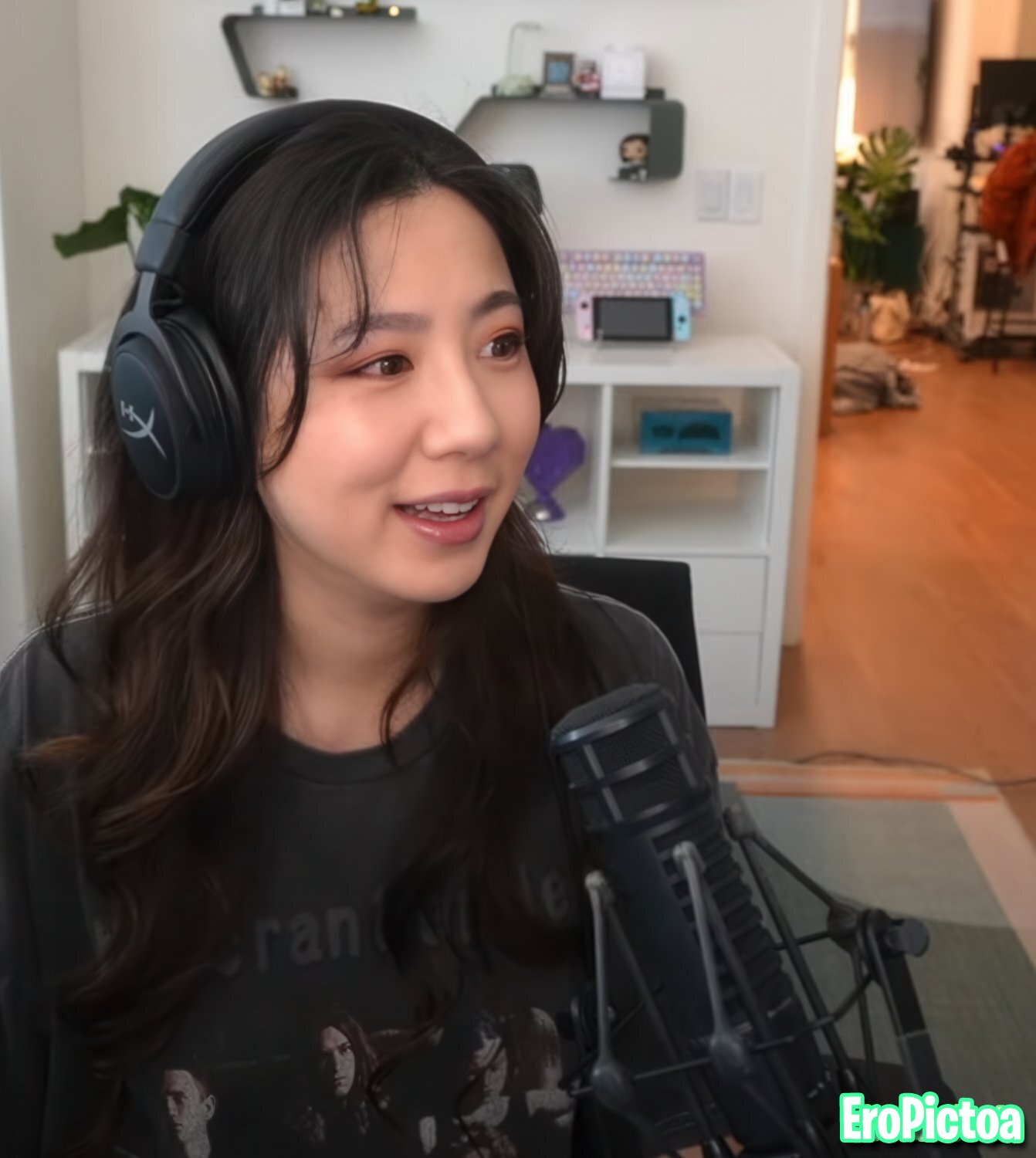 Fuslie [6] photo featuring twitch - Part 90