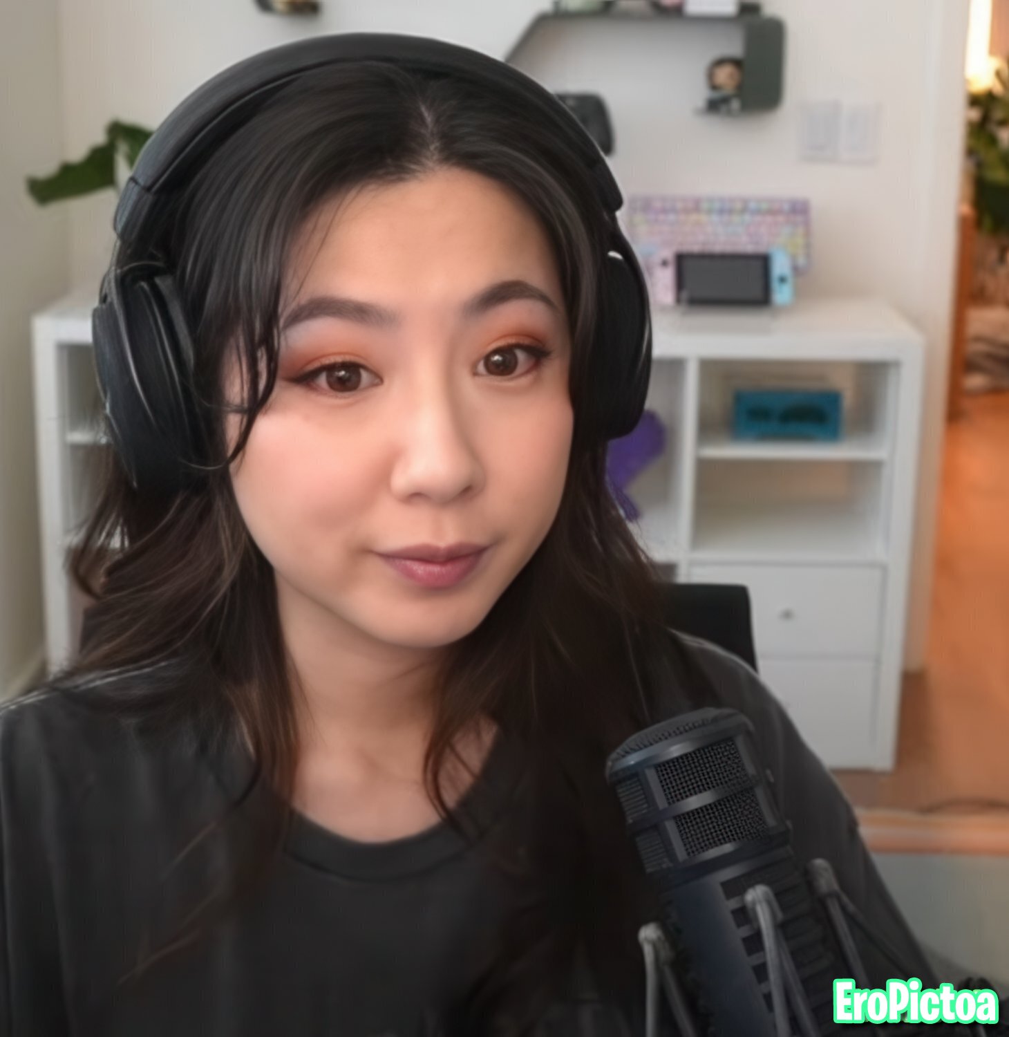 Fuslie [6] photo featuring petite - Part 11