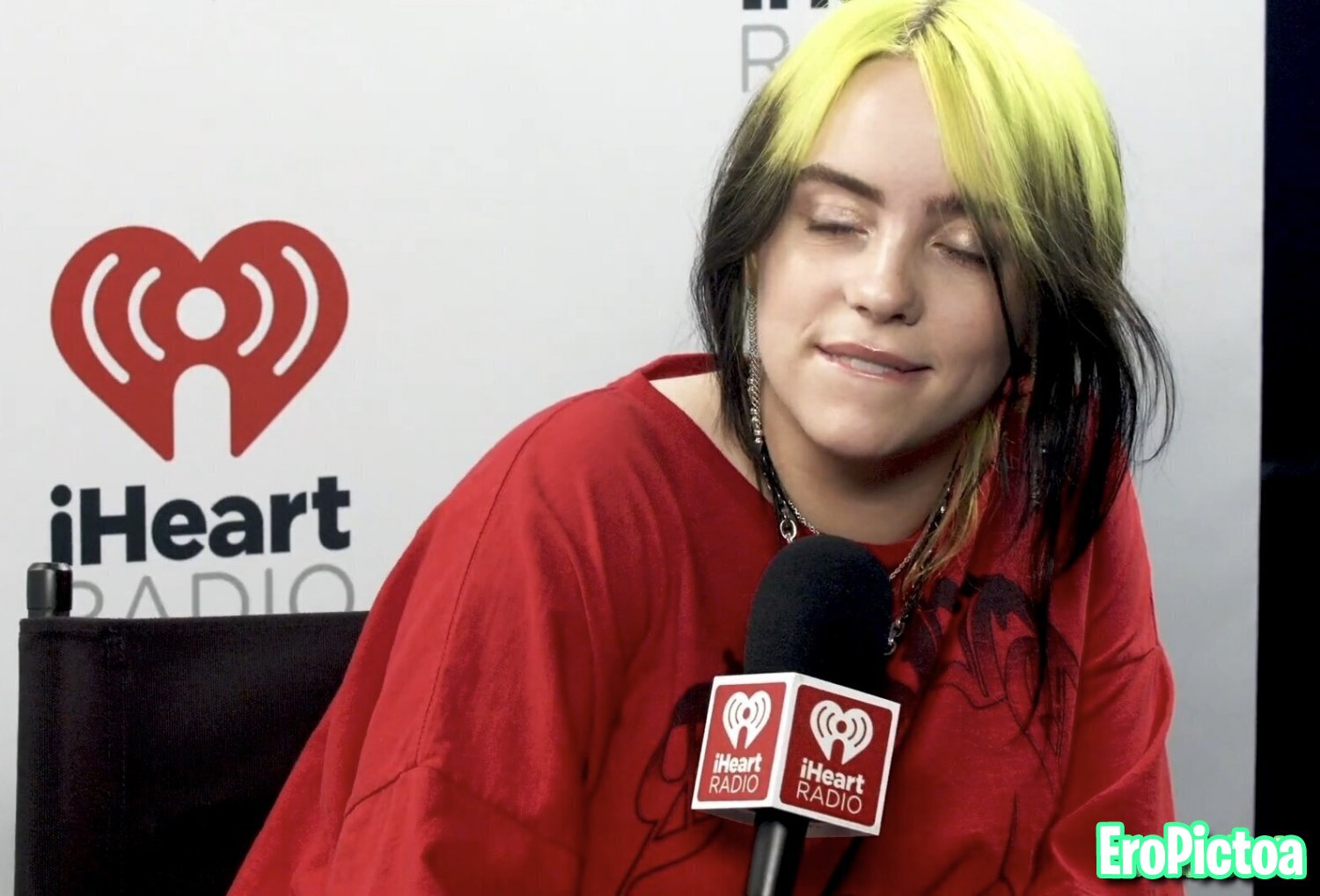 Billie eilish vs nicki minaj photo - Part 18