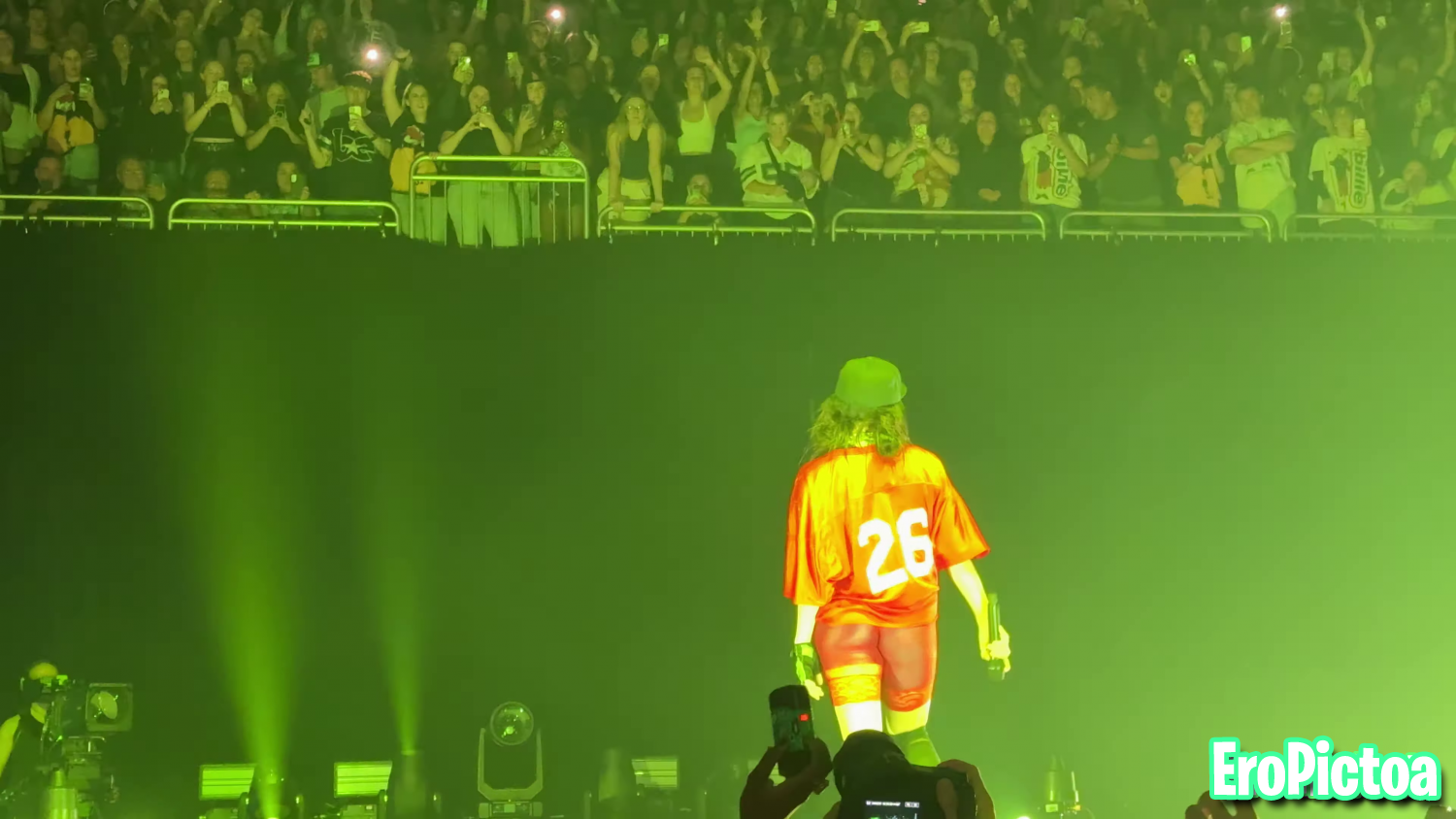 Billie Eilish - hit me hard and soft tour - Quebec photo featuring big butt