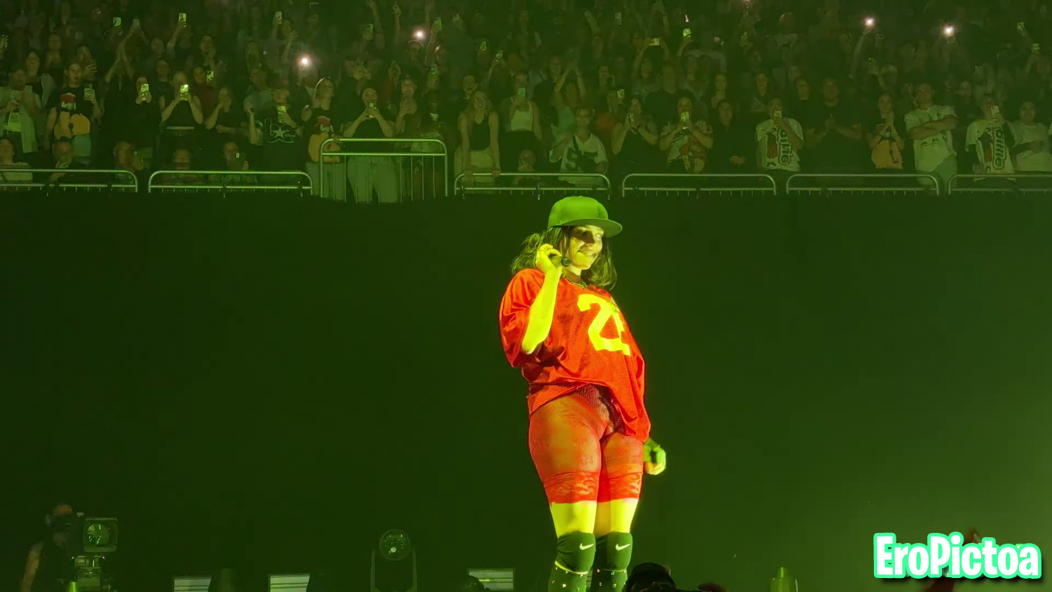 Billie Eilish - hit me hard and soft tour - Quebec photo featuring pawg