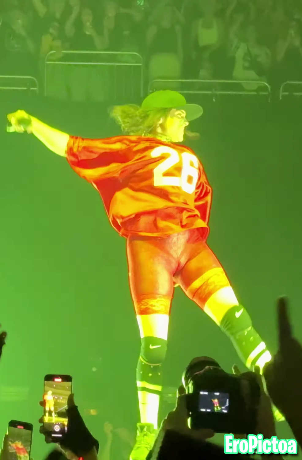 Billie Eilish - hit me hard and soft tour - Quebec photo featuring see through