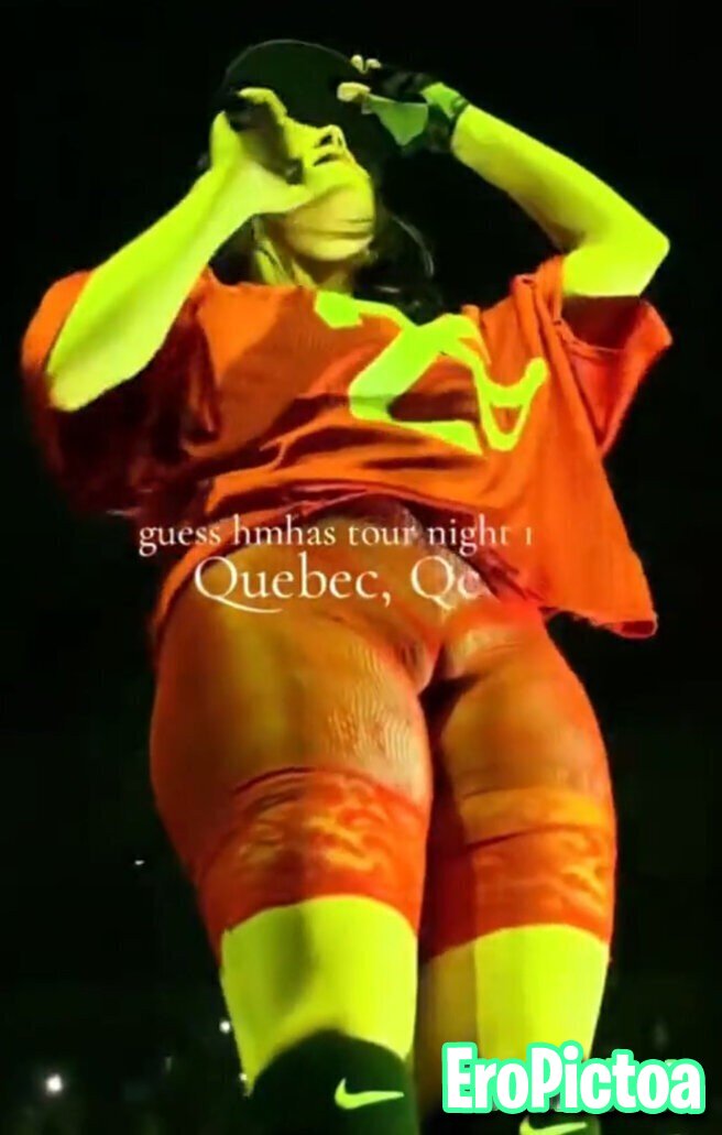 Billie Eilish ass and cameltoe! photo - Part 5