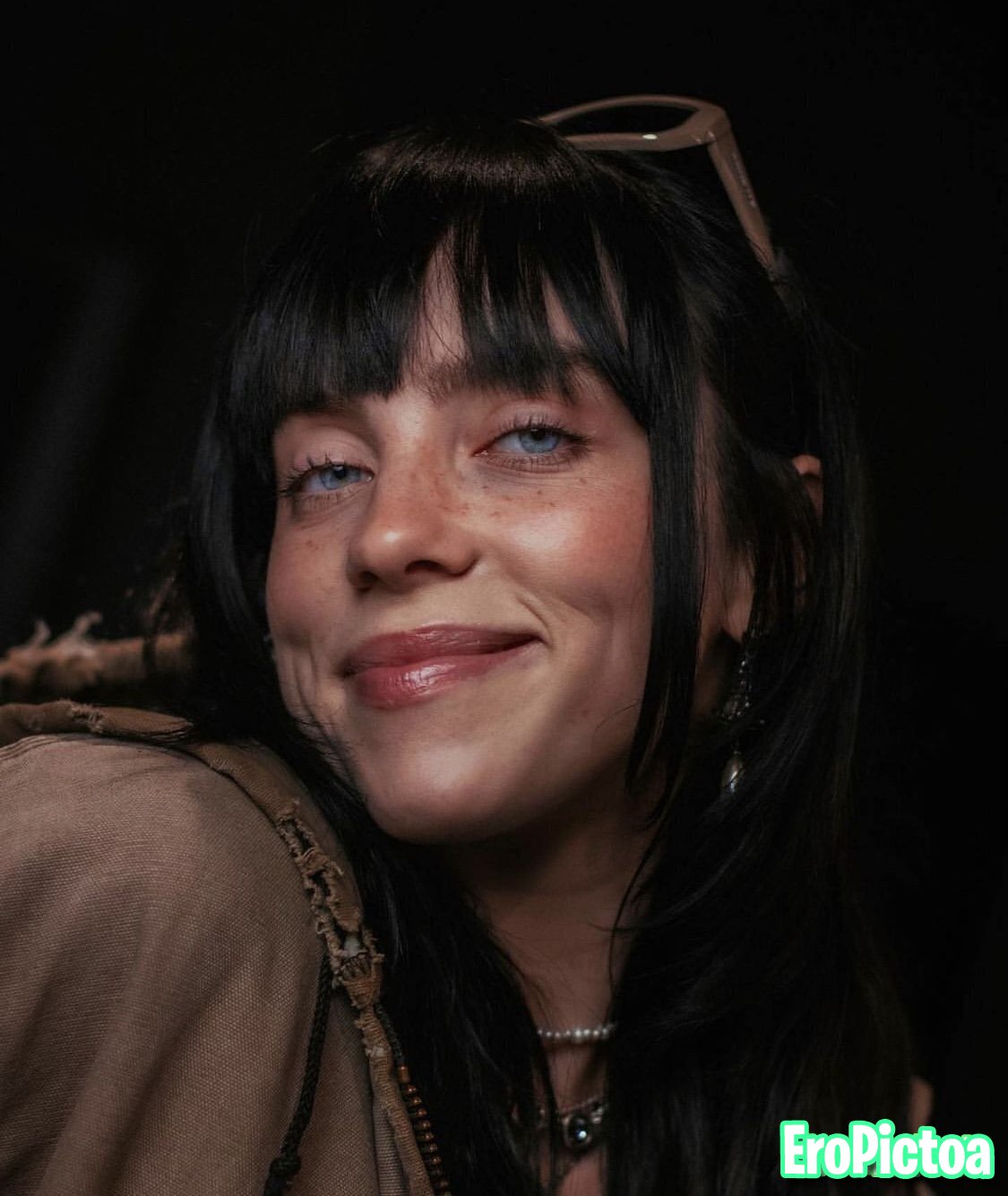 Billie eilish vs Brett cooper photo - Part 45