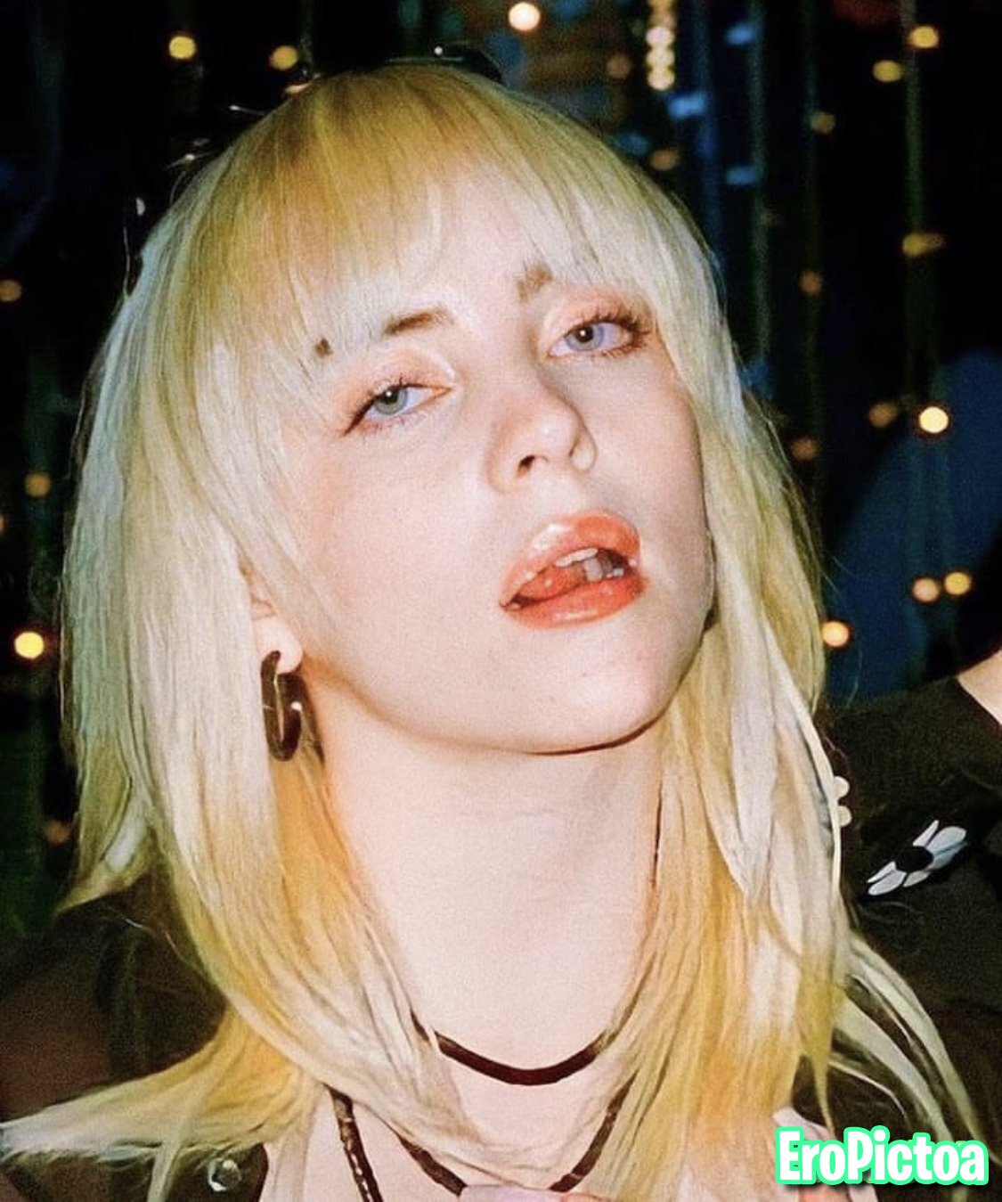 Billie eilish vs Brett cooper photo - Part 54