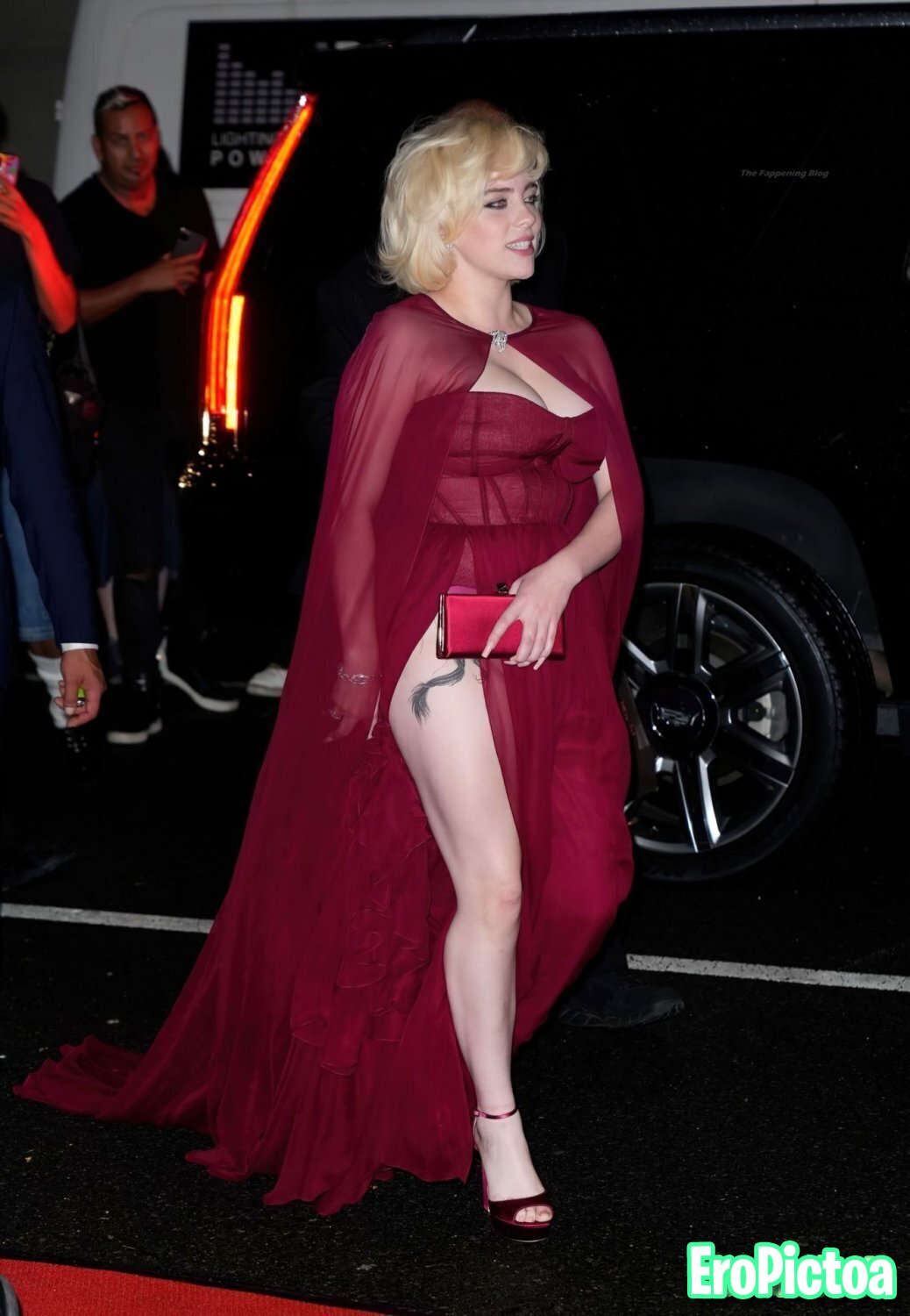 Billie Eilish photo featuring Slut - Part 11 Billie Eilish photo featuring Slut - Part 11