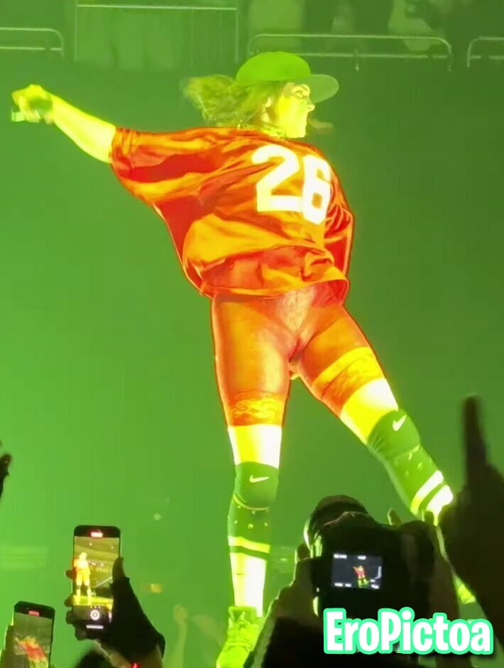 Billie eilish peituda photo featuring billieeilish - Part 85