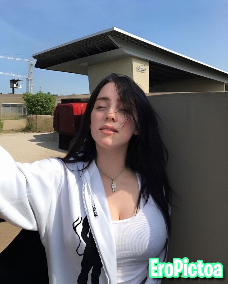 Billie Eilish...gorgeous photo - Part 1