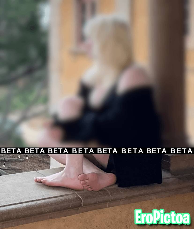 Billie Eilish Vol.1 photo featuring feet