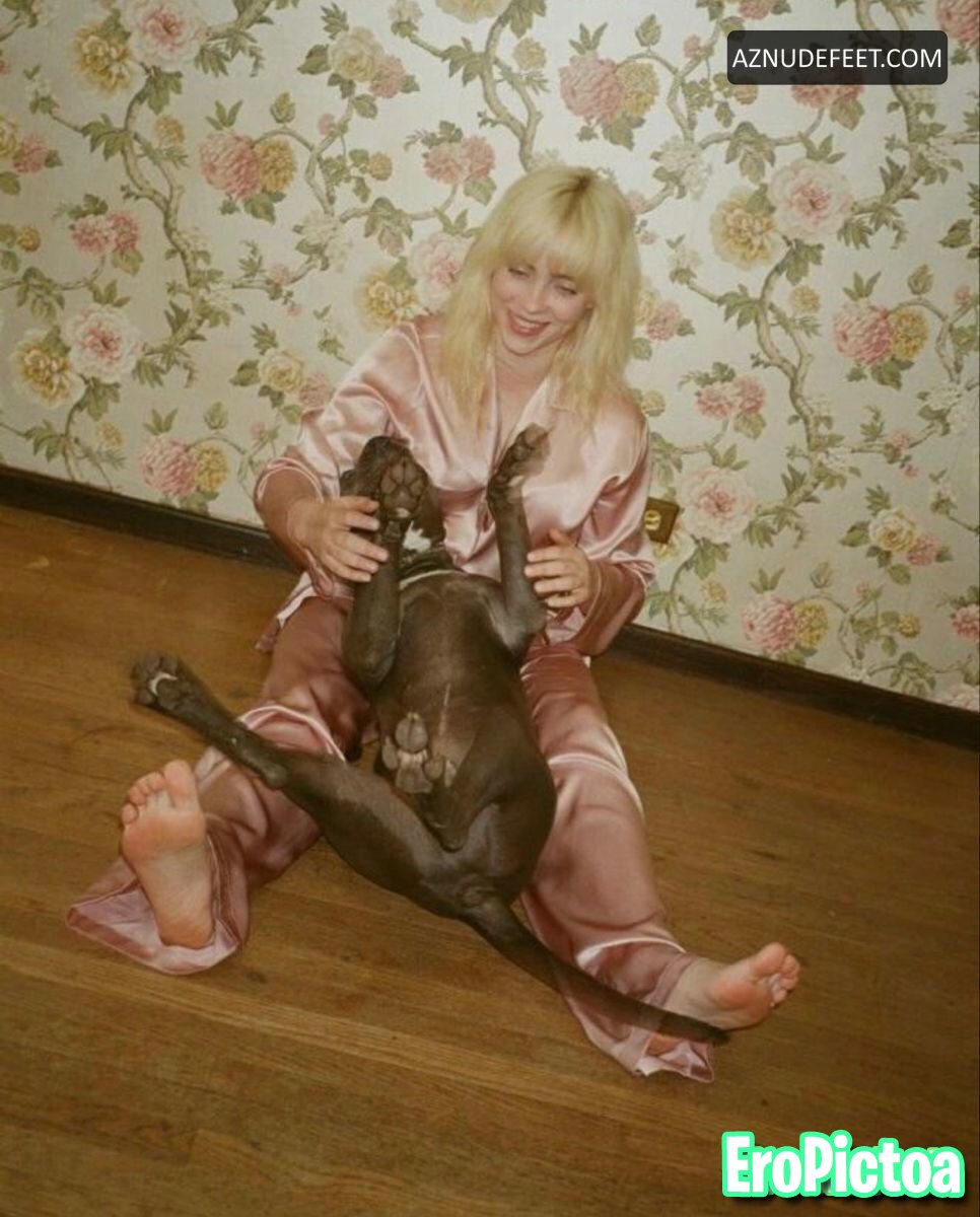 Billie eilish photo featuring Rapper - Part 4