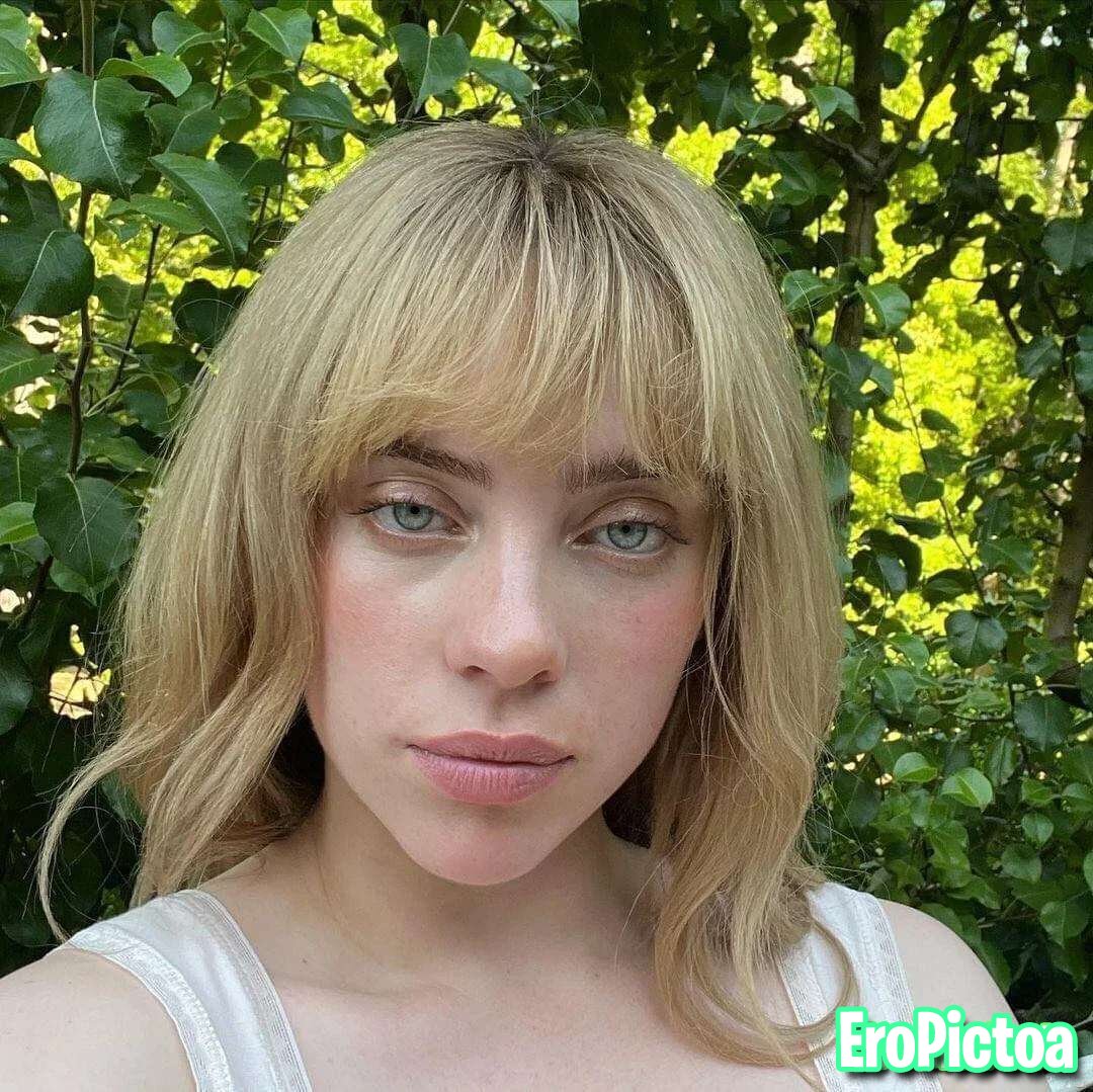Billie eilish photo featuring boob - Part 13