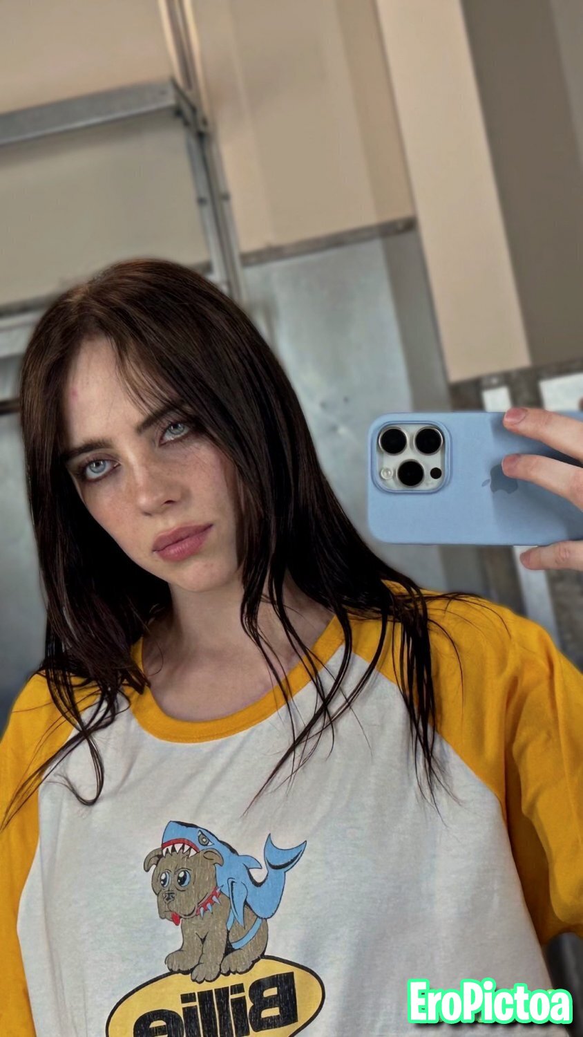 Billie Eilish Vol.5 photo featuring tits - Part 28