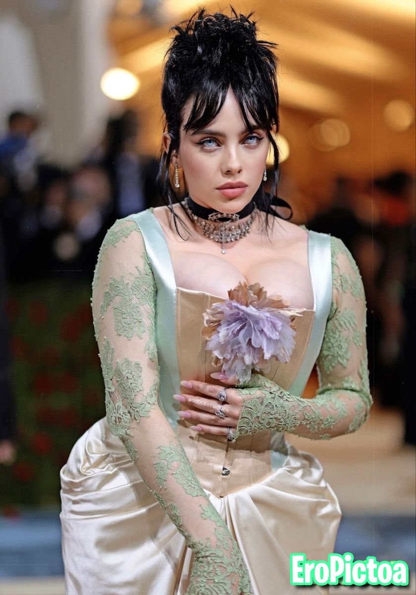 Billie Eilish photo featuring huge boobs - Part 16
