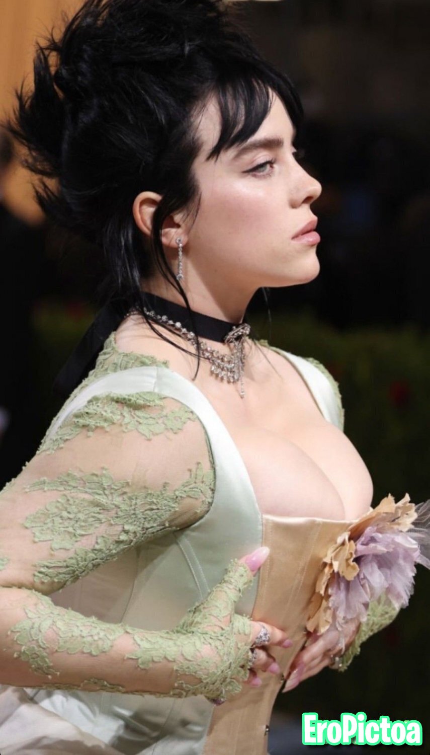 Billie Eilish photo featuring celebrity - Part 4