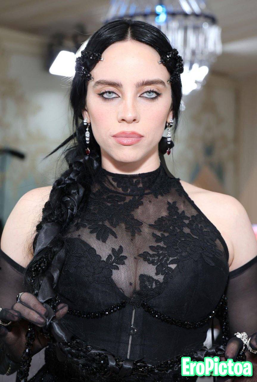 Billie Eilish shit photo featuring fat tits - Part 78