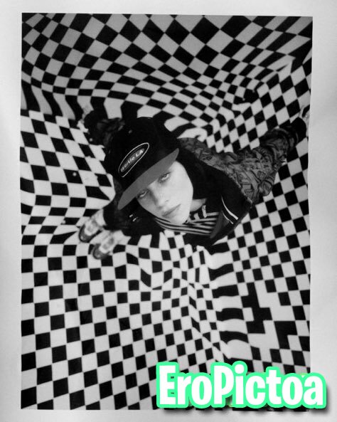 Billie Eilish photo featuring big tits - Part 38