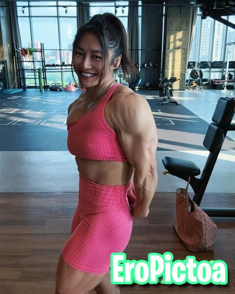 Olivia Bian photo featuring pro