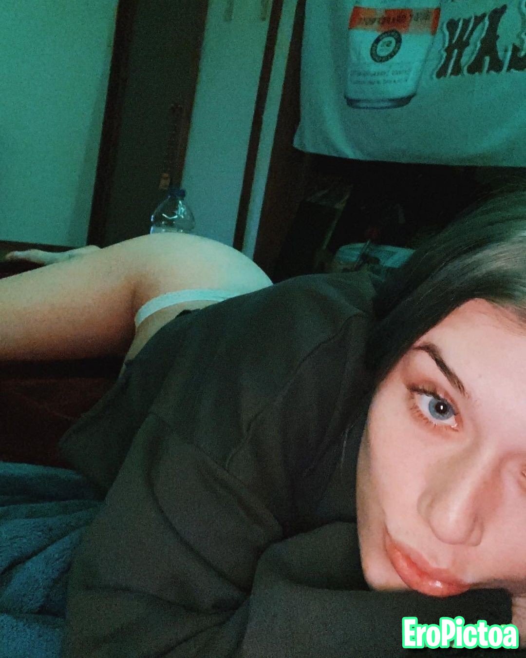 Olivia 18 years old photo - Part 11