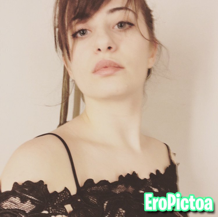 olivia photo featuring blue eyes - Part 5