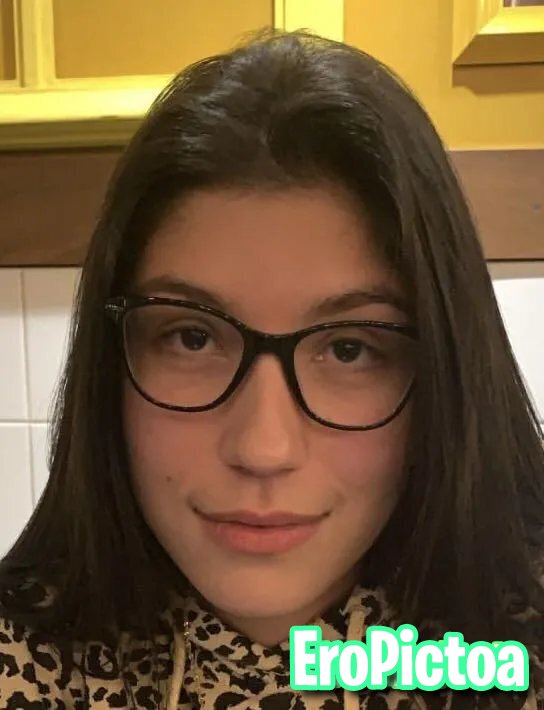 24yo Olivia from UK Exposed photo featuring Uk