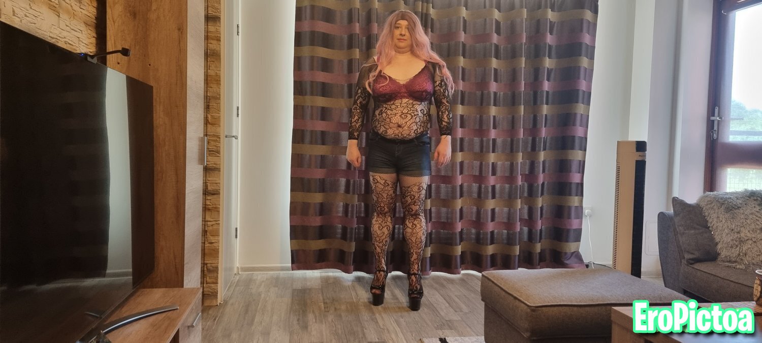 Sissy Olivia Starr from erome: My fave pics from this slut - https://www.erome.com/OliviaStarr - photo featuring Chastity