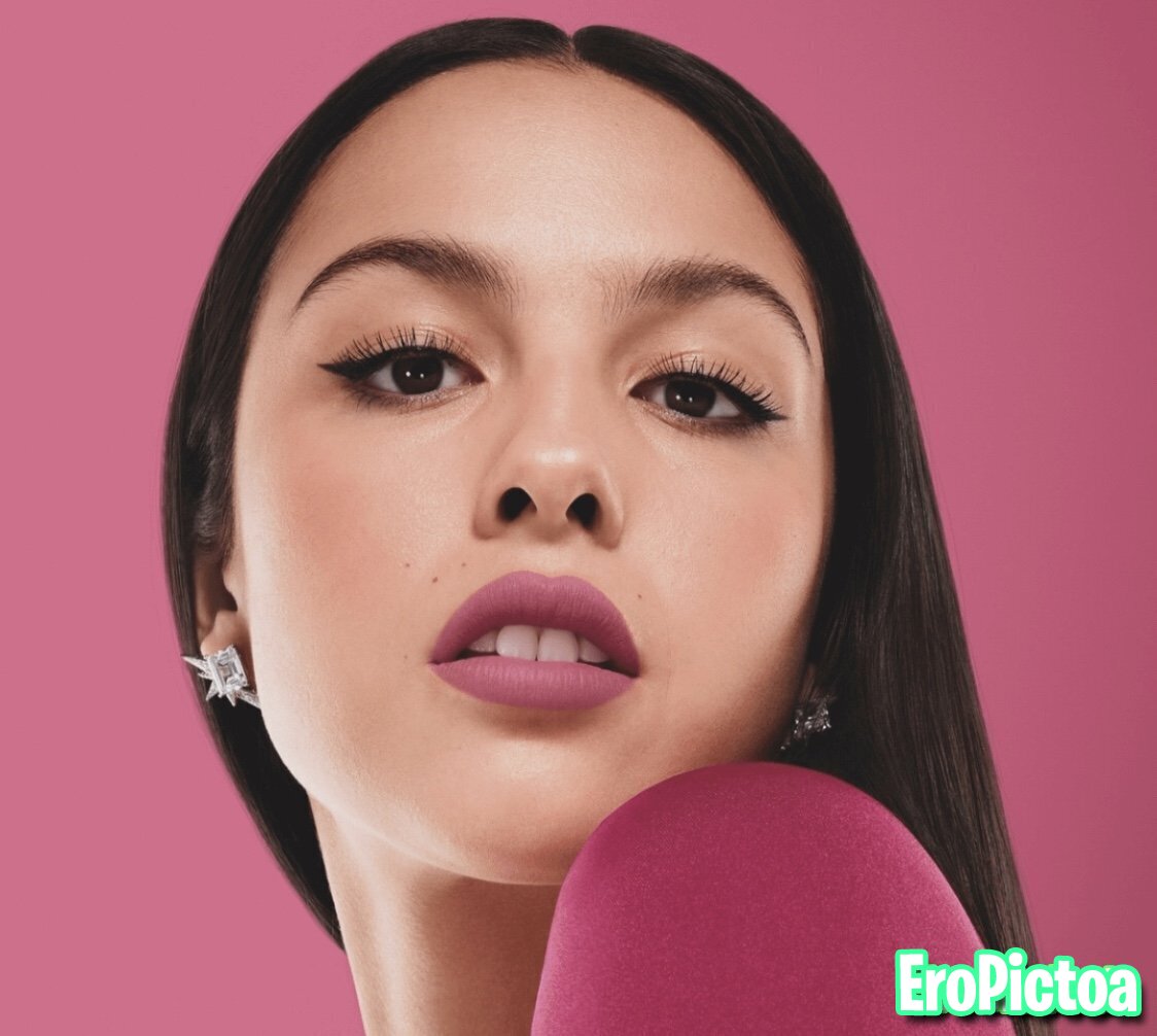 Olivia Rodrigo nose photo featuring Nose