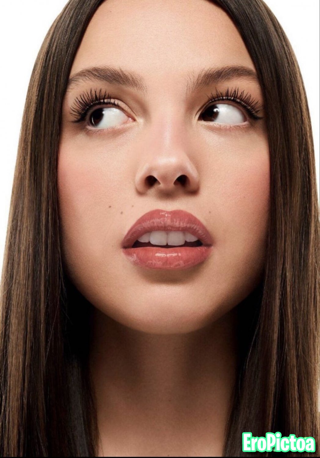Olivia Rodrigo nose photo featuring Olivia Rodrigo