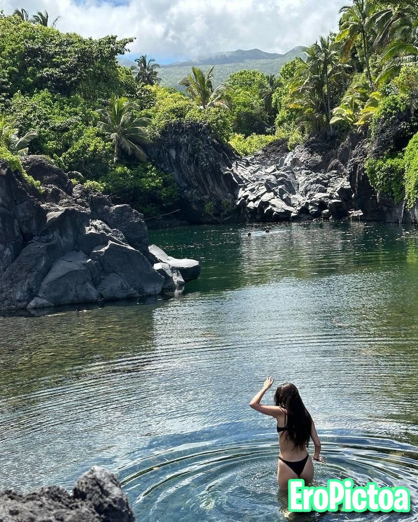 Olivia Rodrigo photo featuring Olivia - Part 50