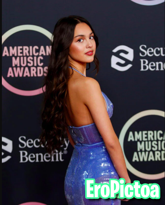 Olivia Rodrigo photo featuring celebrity - Part 17