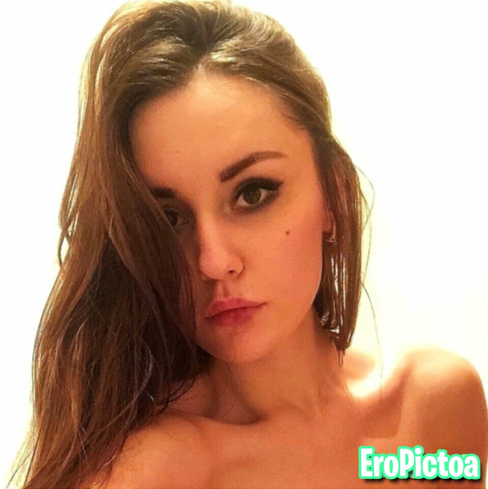 Olivia 24 yo from UK photo - Part 3