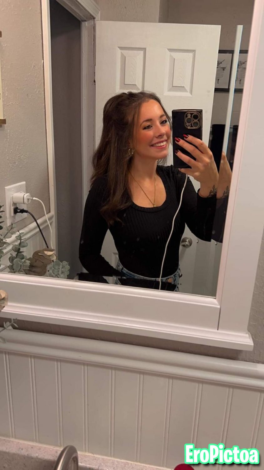 Olivia 19y photo featuring Amateur - Part 1