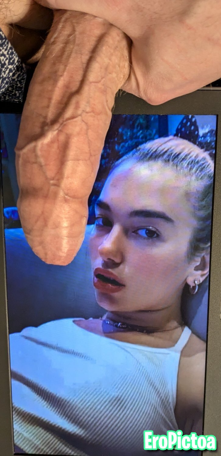 Celeb Cock Tributes 4 photo featuring Victoria Justice