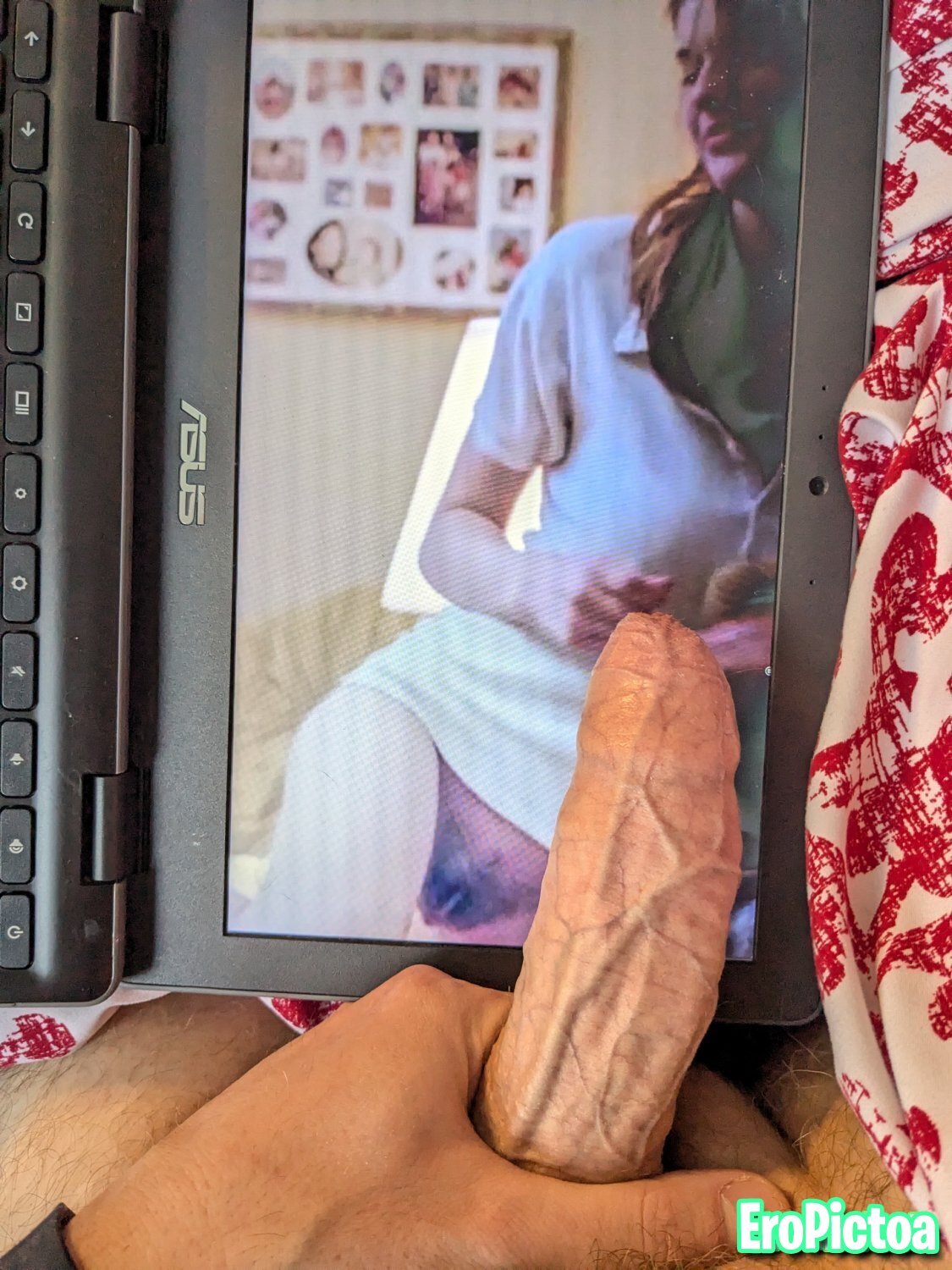 Celeb Cock Tributes photo featuring Zendaya - Part 86