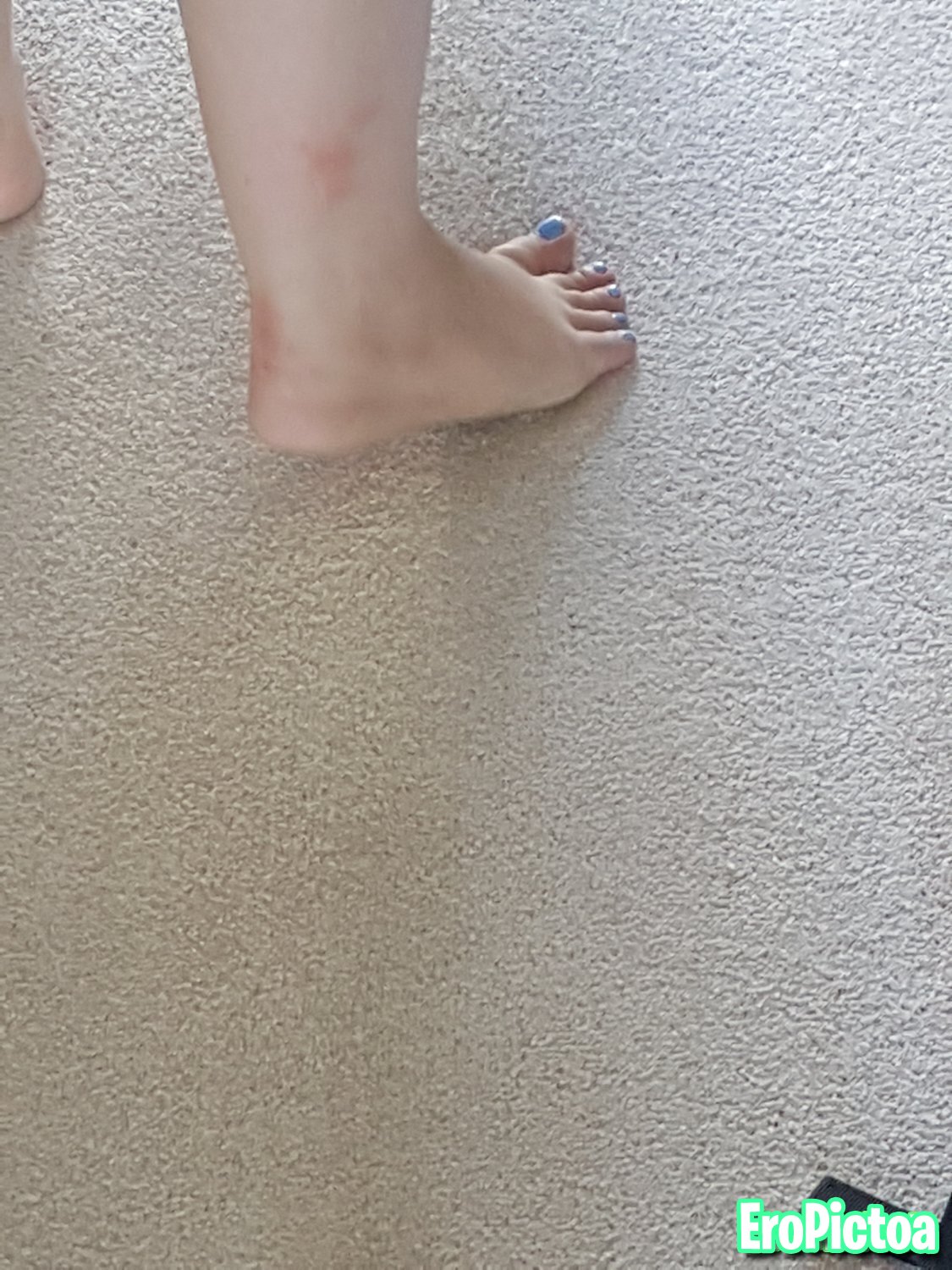 uk footsluts photo featuring soles - Part 6