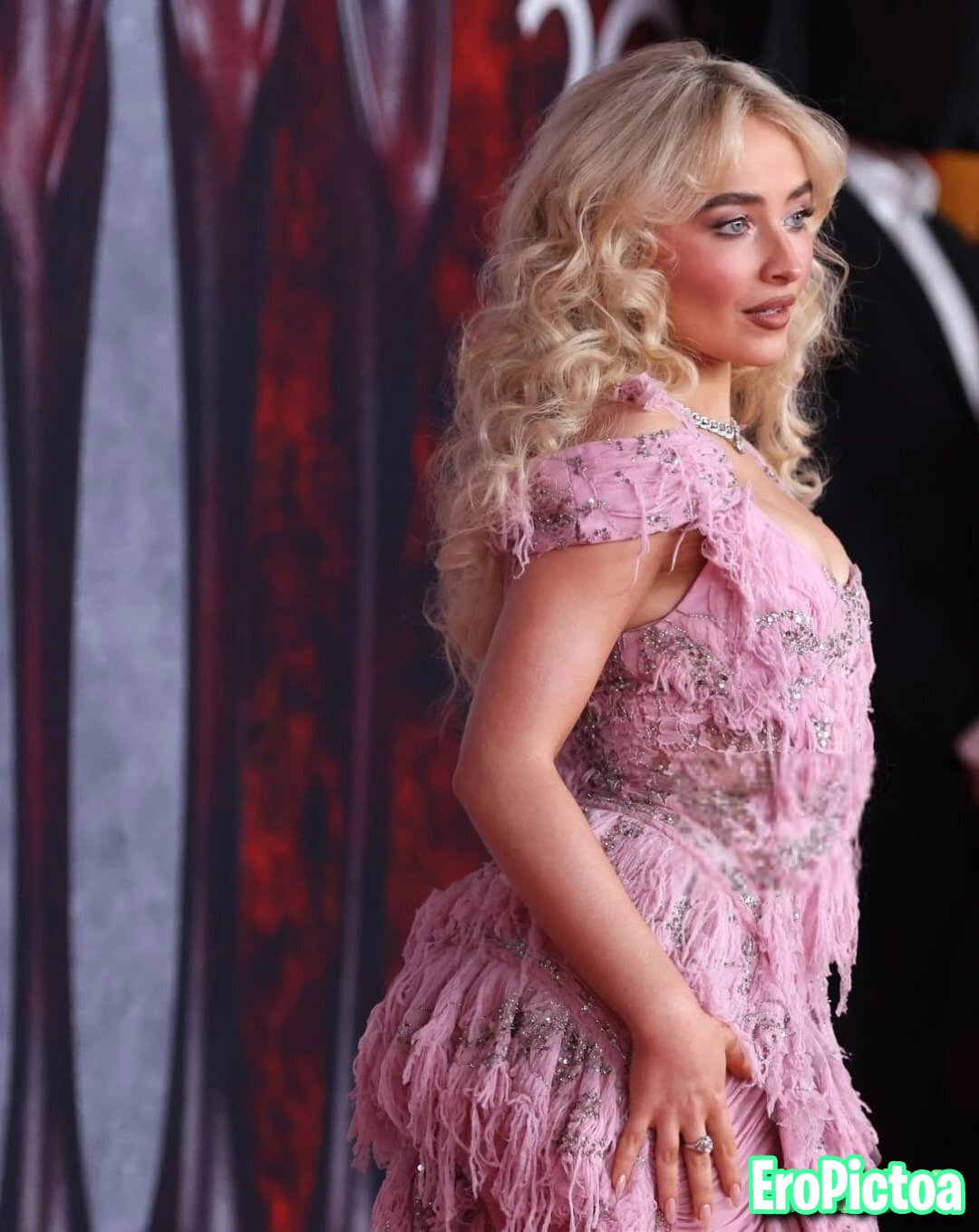 Sabrina carpenter photo featuring Ass - Part 10