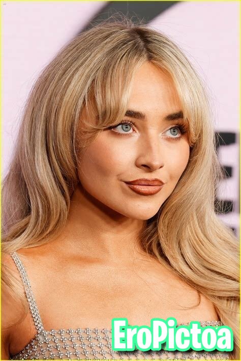 Sabrina Carpenter nose photo featuring Nostril - Part 6